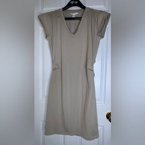 Athleta Taupe V-Neck Short Sleeve Dress